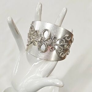 Jessica Simpson ESilver Women's Cuff Bracelet With Wire Scroll Designs